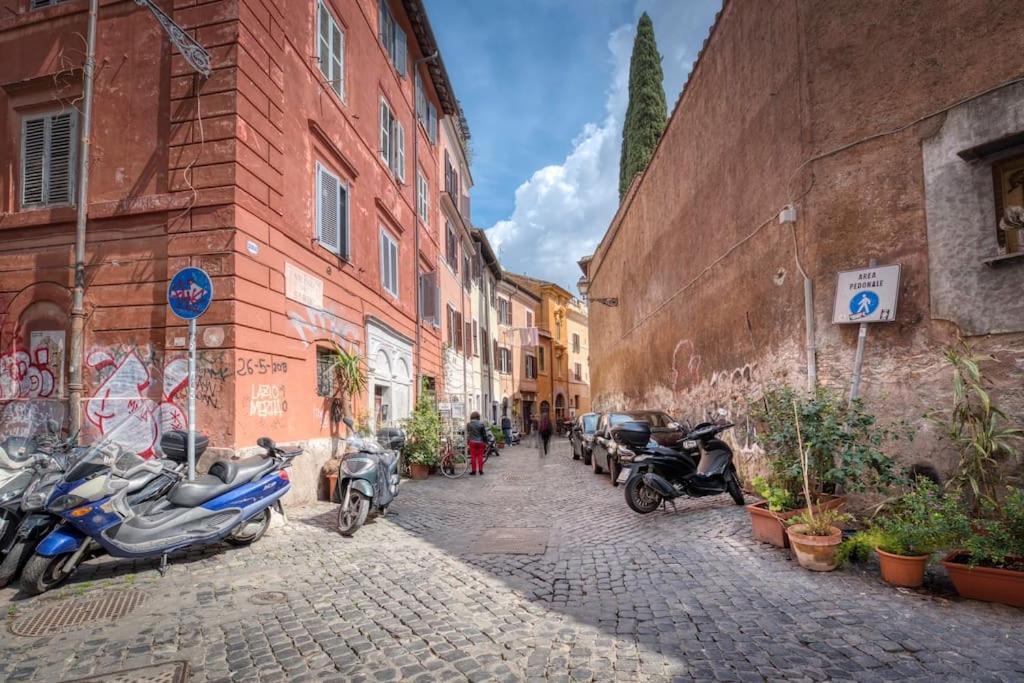 Shabby Apartment @Trastevere Рим Екстериор снимка